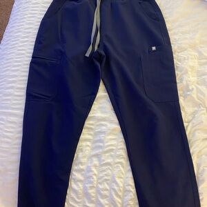 Figs Women’s Navy Blue Scrubs